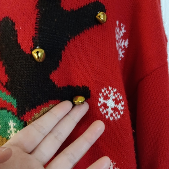 Christmas Reindeer Sweater XL - Picture 5 of 9